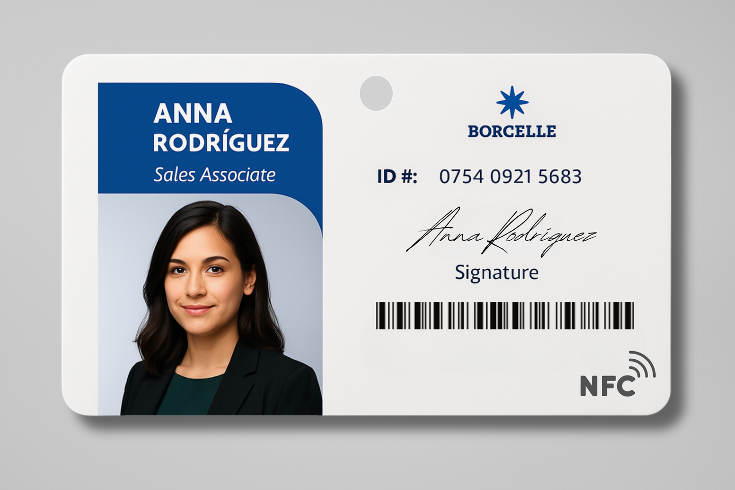 Et foto af et ID kort til personale med NFC