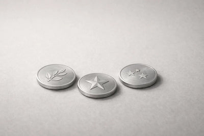 Metalpoletter i design-håndværk