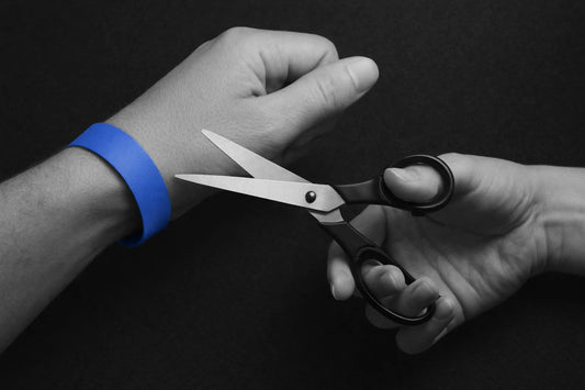 Sådan får man festivalarmbånd af