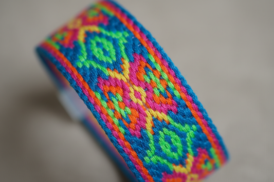 Hvilket stofarmbånd skal du vælge? En guide til materialer